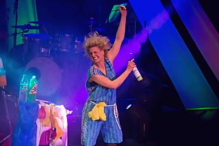 Show, Menü & Tanz Show, Menü & Tanz