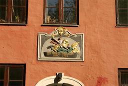 Relieftafel über dem Eingang St. Jürgen